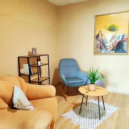 Orange Couch Apartment Veliko Tarnovo