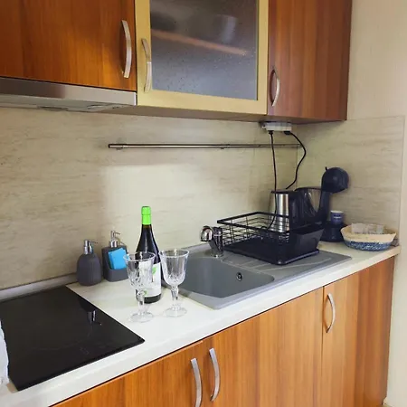 Orange Couch Apartamento Veliko Tŭrnovo