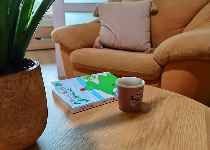 Apartment Orange Couch Veliko Tarnovo