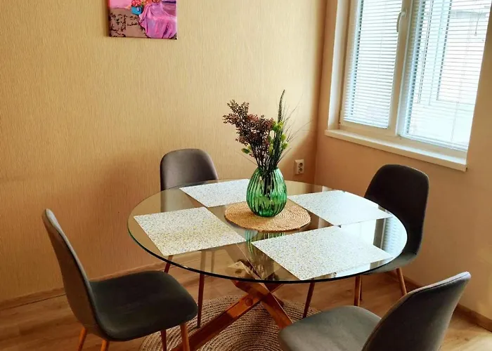 Orange Couch * Veliko Tarnovo